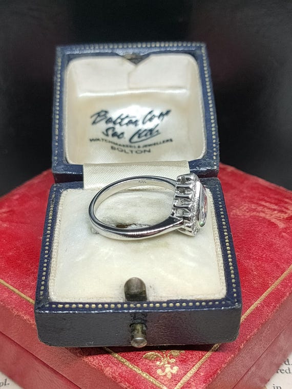 Beautiful Modern Statement Skillfully Crafted Eng… - image 7