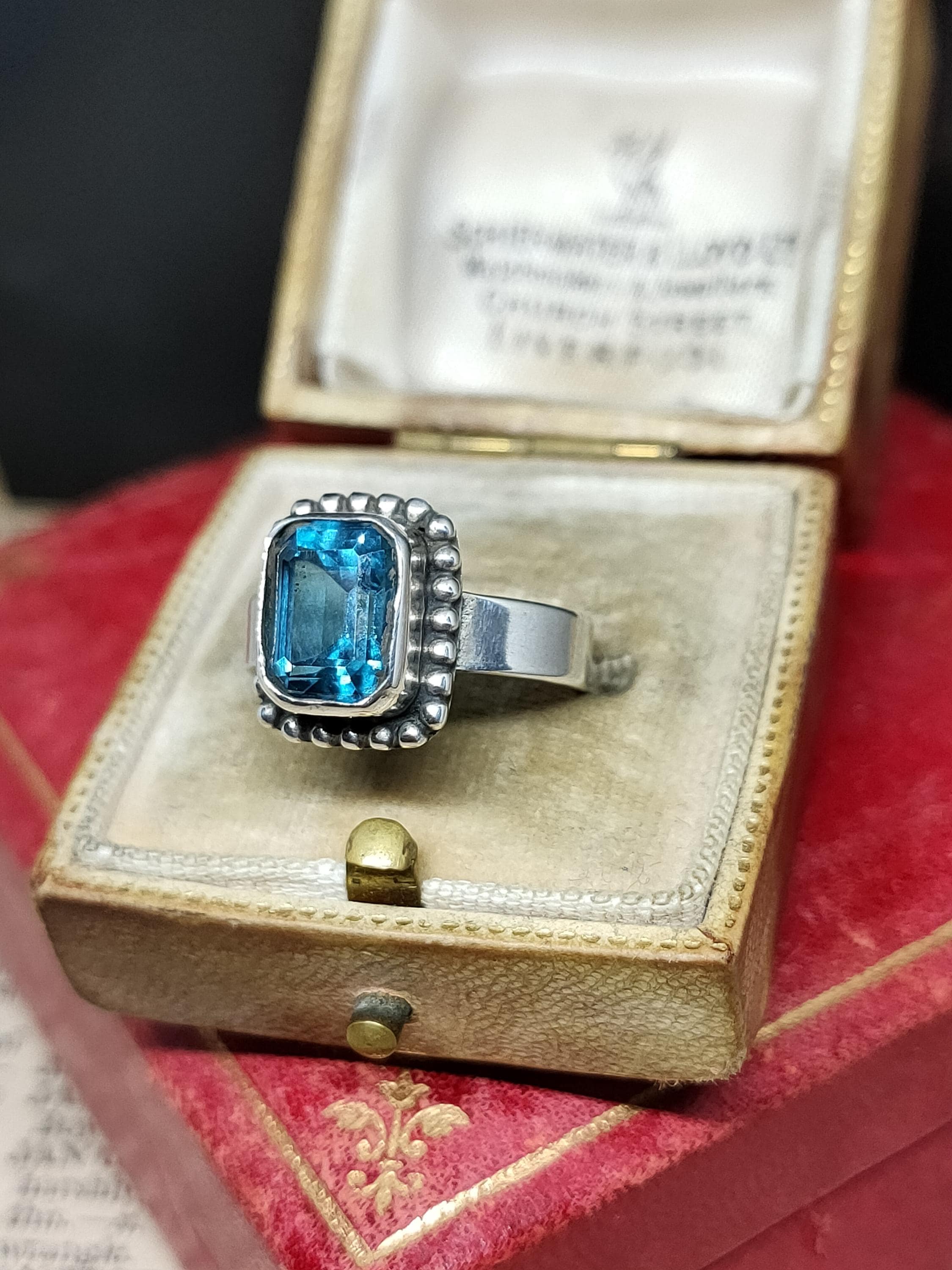 Stunning Vintage Circa 1990s Decorative Statement Design Unique Beading ...
