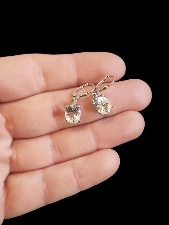 Beautiful Modern Statement Oval Cut Sparkling Cub… - image 5