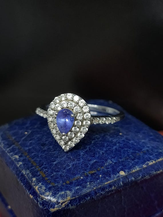 Beautiful Preloved Skillfully Crafted Decorative … - image 2