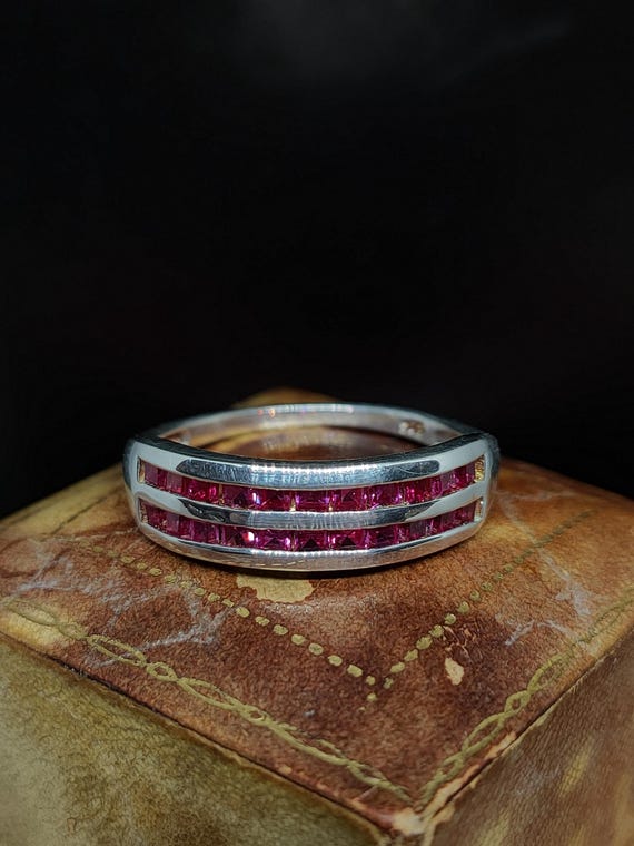 Beautiful Decorative Preloved Stackable Statement… - image 2