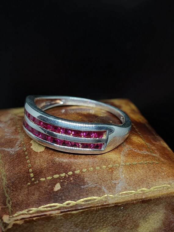 Beautiful Decorative Preloved Stackable Statement… - image 3