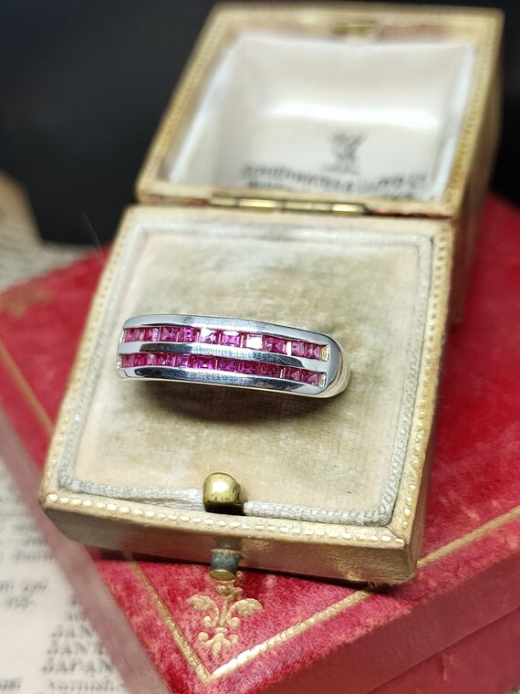 Beautiful Decorative Preloved Stackable Statement… - image 5