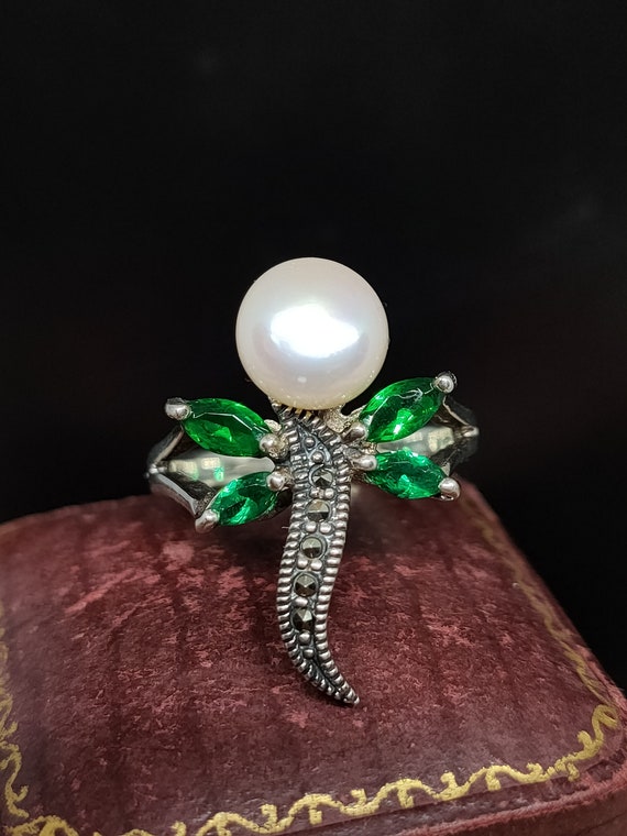 Stunning Vintage Native American Navajo Synth Opal Sterling Silver Ring Stunning Vintage Native American Navajo Synth Opal Sterling Silver Ring