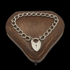 Schönes Vintages London 1965 gestempelte geschickt gefertigte dekorative Herz-Vorhängeschloss-Schließung abgerundete Panzer-Verbindungs-Sterlingsilber-Armband - 18 cm
