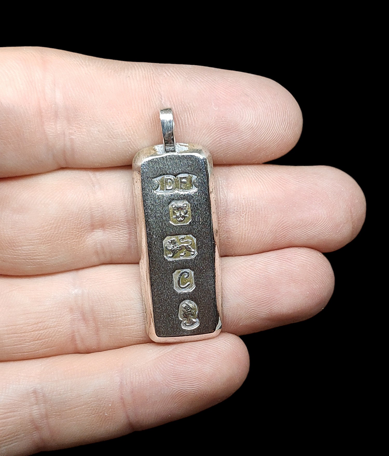 ビンテージ インゴット型 ペンダント スターリングシルバー エリザベス二世