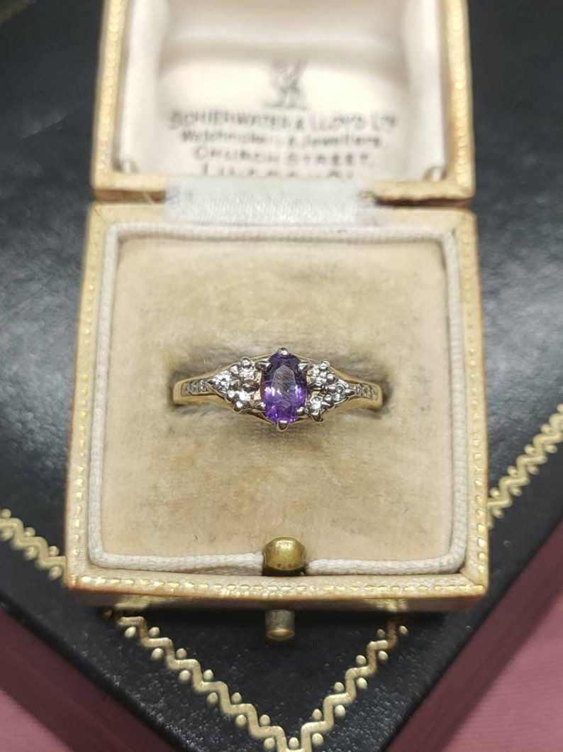Stunning Vintage Style Modern Made Birmingham Import Hallmarked Oval Cut Solitaire Amethyst CZ Assets 9ct Yellow Gold Ring size P