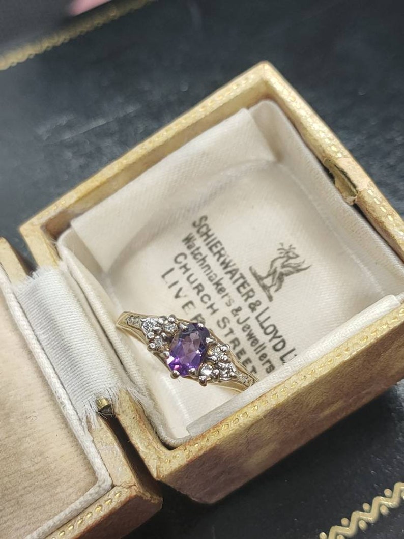 Stunning Vintage Style Modern Made Birmingham Import Hallmarked Oval Cut Solitaire Amethyst CZ Assets 9ct Yellow Gold Ring size P