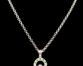 美しいヴィンテージ ロンドン 1977 年 エリザベス 2 世女王 シルバー