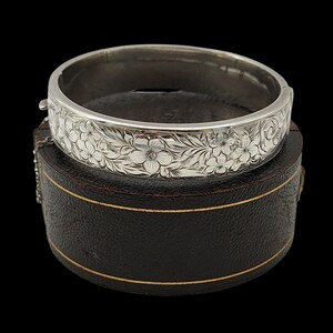 アクセサリー vintage silver Bangles 1962 Silver Bangle - Etsy