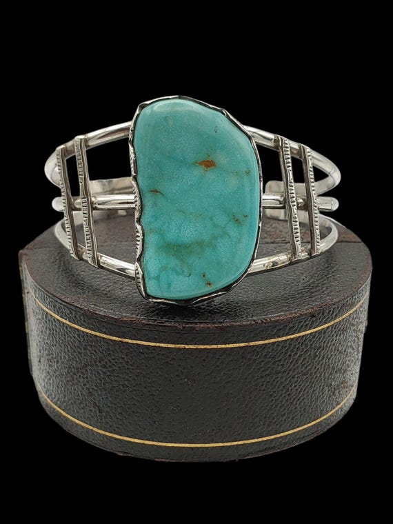 Amazing Vintage Skillfully Native Amaican Navajo Crafted LY