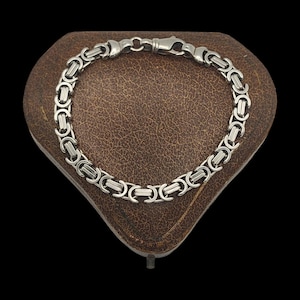 Beautiful Vintage Skillfully Crafted Sheffield Hallmarked Decorative Mechanical Byzantine Link Sterling Silver Bracelet - lgth 7.5&quot;