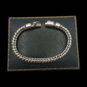 Amazing Vintage Skillfully Crafted Statement Design Decorative Unique Braided Wheat Link Sterling Silver Chain Bracelet - lgth 8.5&quot;