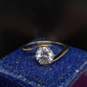 Beautiful Modern Skillfully Crafted Statement Design Decorative Cross Over Set Cubic Zirconia Gold Vermeil Sterling Silver Ring - size U /10
