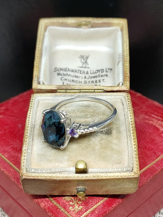 Stunning Modern Statement Design Skillfully Craft… - image 7