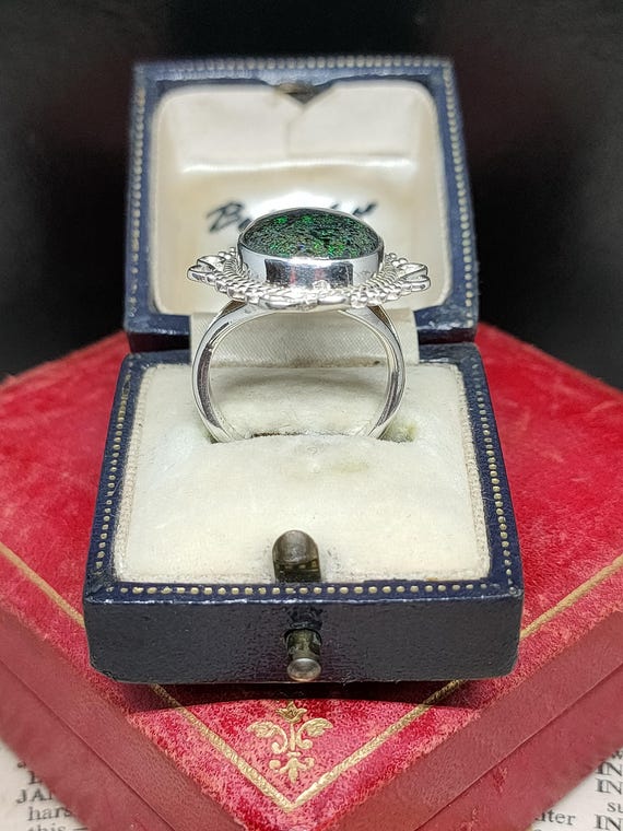 Stunning Modern Decorative Statement Scrolling De… - image 6