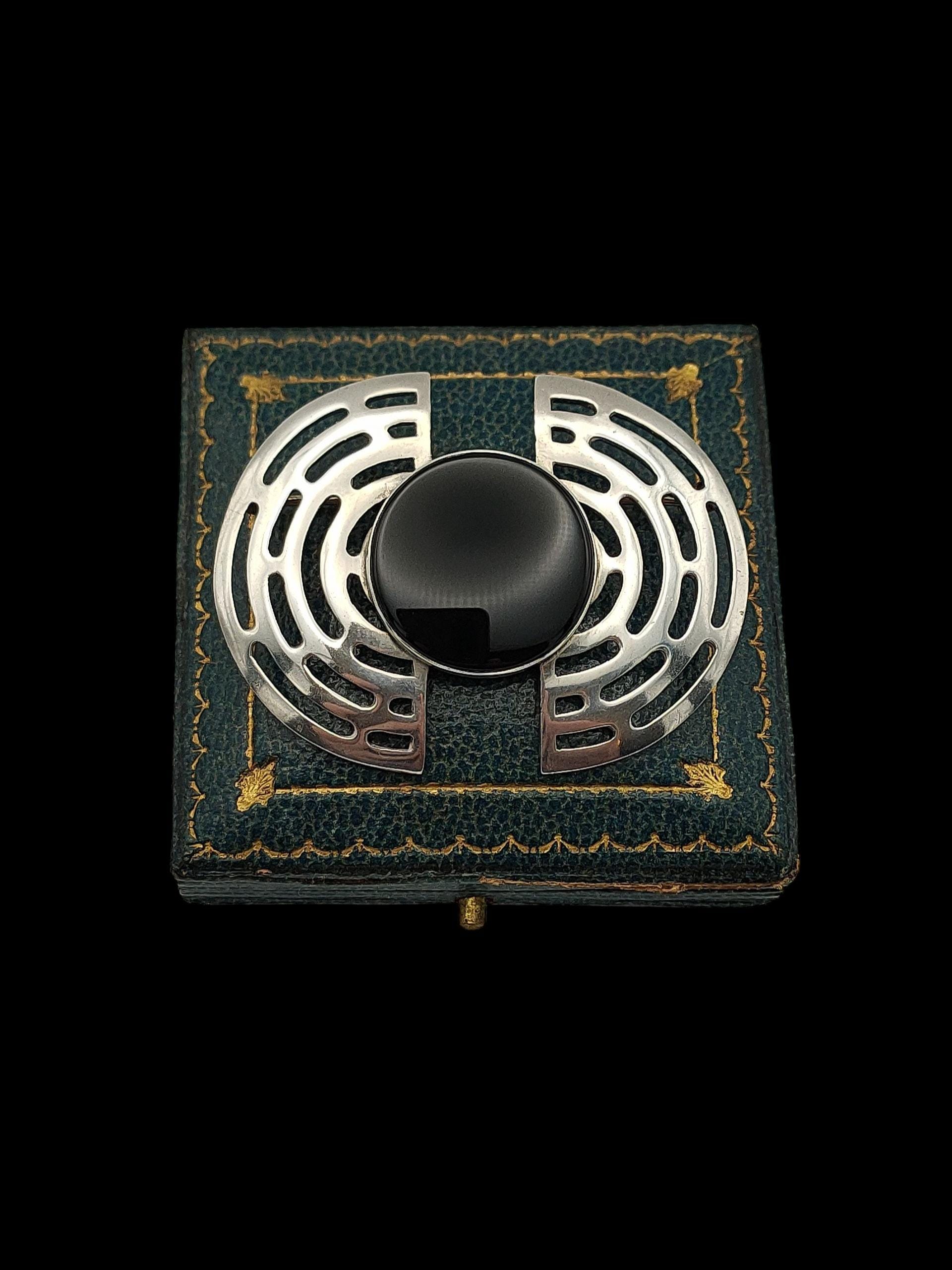 Beautiful Vintage Skillfully Crafted Statement Design Art Deco