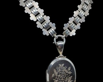 英国　Birmingham 　K9 　1911年　locket il_340x270.5796799005_eky1.jpg