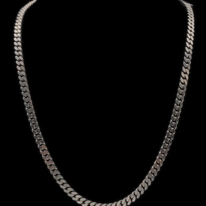 Beautiful Vintage Skillfully Crafted Heavy Weight Statement Design 4mm Curb Link Sterling Silver Chain Necklace - lgth 19.5&quot;