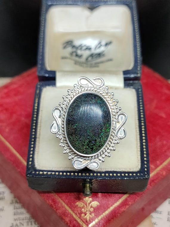 Stunning Modern Decorative Statement Scrolling De… - image 3