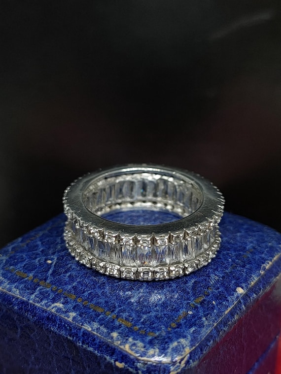 Stunning Modern Decorative Stackable Statement Sp… - image 1