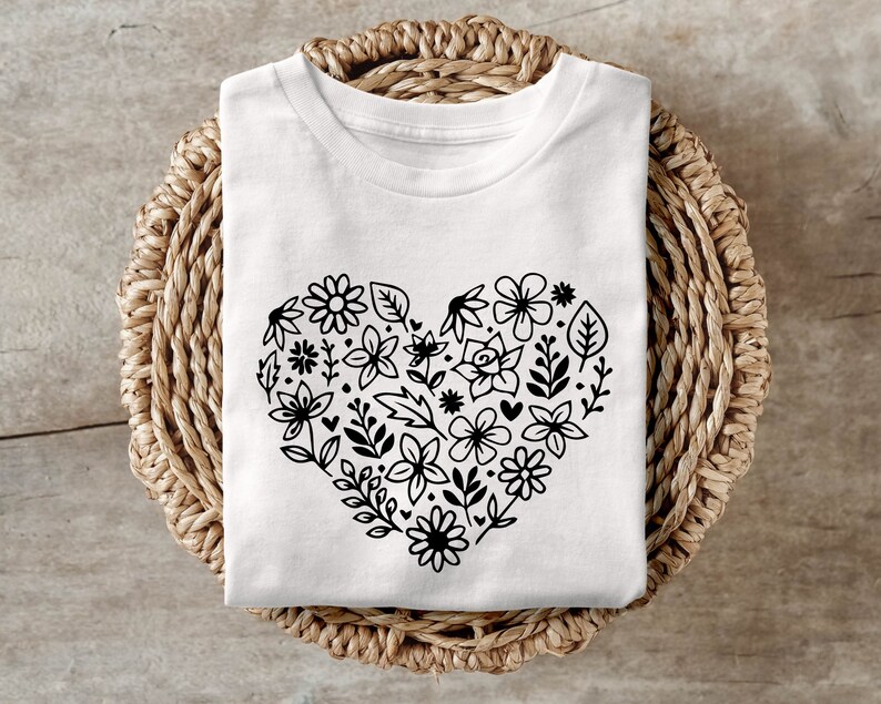 Flower Heart SVG Design - Heart SVG for Cricut - Heart Wreath SVG - Cut ...
