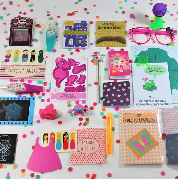 Jouets de Fête - Kermesse - 120 Pièces - Multicolore - Cadeaux Invités - Anniversaire - Jeux - Jouets Jouets de Fête - Kermesse - 120 Pièces - Multicolore - Cadeaux Invités - Anniversaire - Jeux - Jouets
