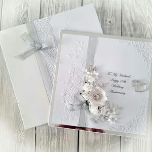 25. Silberhochzeit Jahrestag Karte, Frau Ehemann Mutter Schwester Tochter Enkelin Luxus 8 x 8 Grußkarte mit Box