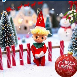 Adorno navideño vintage de duende Pixie con cabeza flocada, pelo de algodón hilado y cuerpo de fieltro rojo para árbol de Navidad.