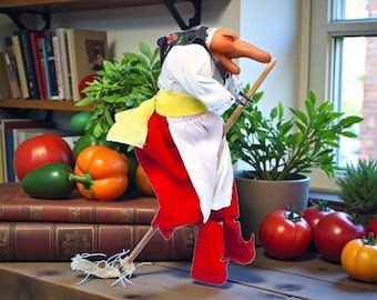 Bambola strega portafortuna da cucina vintage anni '70 su scopa • Decorazione di arte popolare • Kitsch • Baba Yaga • Regalo di inaugurazione della casa