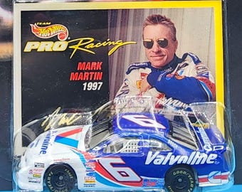 Hot Wheels Pro Racing Mark Martin 1997 Valvoline Die-cast Car 1:64