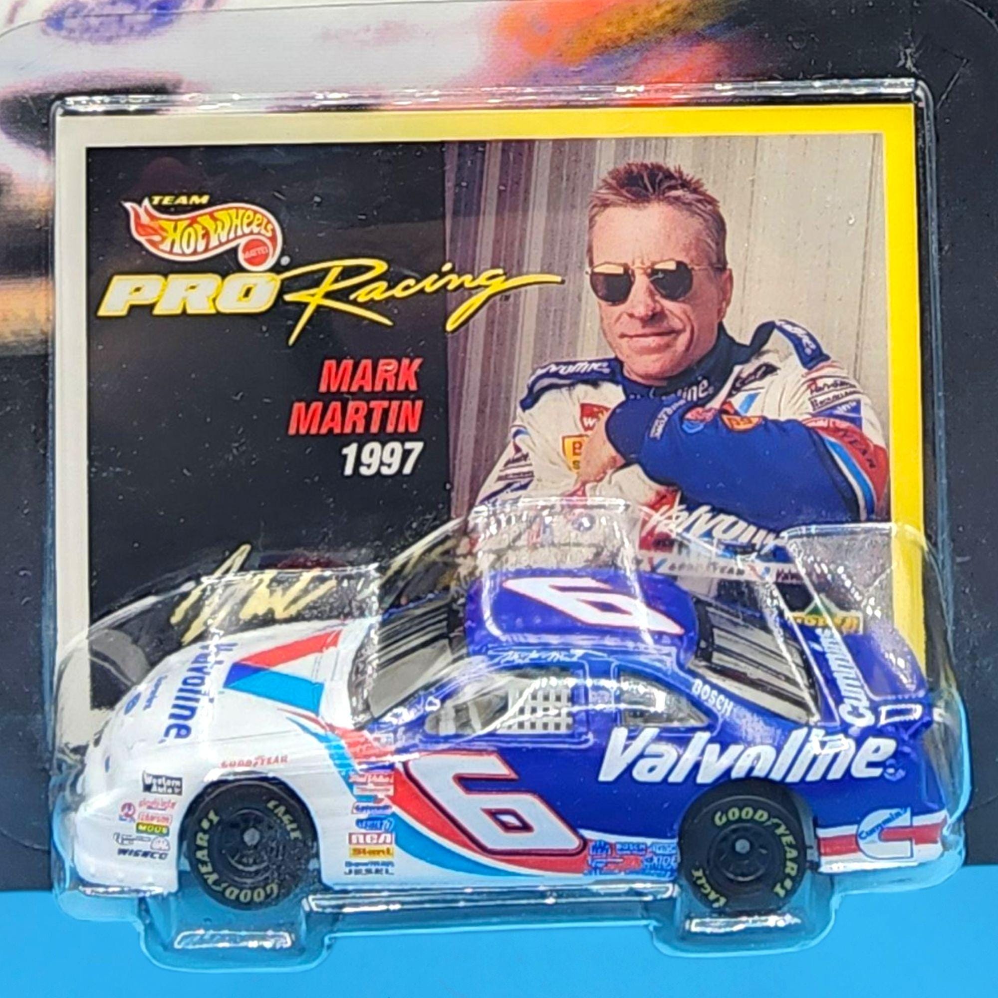 Hot Wheels Pro Racing Mark Martin 1997 Valvoline Die-cast Car 1:64