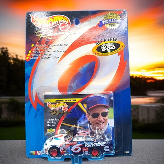 HOT WHEELS VALVOLINE ナスカー　マークマーティン　ビンテージ Hot Wheels Pro Racing 1999 Mark Martin Valvoline #6 Nascar Series