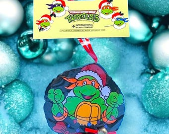 Vintage 1991 Teenage Mutant Ninja Turtles Michelangelo in Wreath wi/ Bell Christmas Ornament • Holiday Decor International Silver Co. TMNT