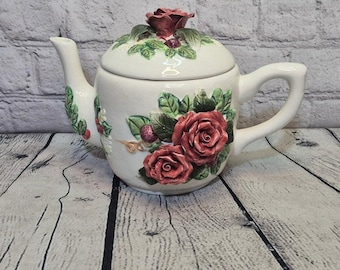 Vintage Harry and David Limited Edition Teapot