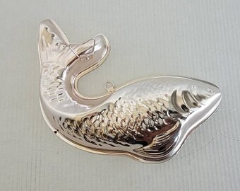 Jumping Fish Jello Cake Mold St. Louis Mo. A.H.C. 1963 4 Cups
