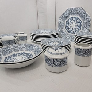 Dinnerware Peking by Mikasa Blue Flowers & Scrolls, Octagonal