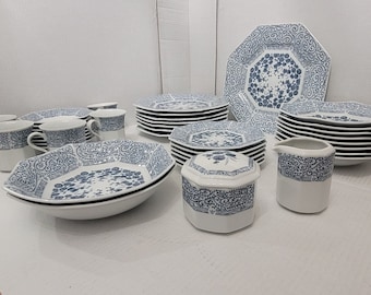 Dinnerware Peking by Mikasa Blue Flowers & Scrolls, Octagonal