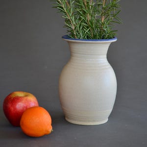 Handmade Pottery Flower Vase, Stoneware, Medium Sz