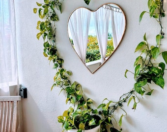 Heart Shaped Wall Mirror, Wavy Moroccan Mirror, Antique Brass Oval Mirror, Gold Brass Bathroom Mirror, Decorative Round Bedroom Mirror