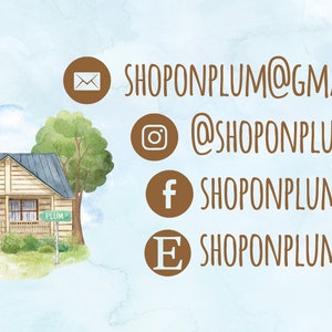 Op de afbeelding: Een aquarel-illustratie van een klein huis met een groen dak en een bord met de tekst "Plum" op een blauwe achtergrond. De afbeelding bevat ook contactgegevens voor het bedrijf, waaronder een e-mailadres, een Instagram-handle, een Facebook-pagina en een Etsy-shop.