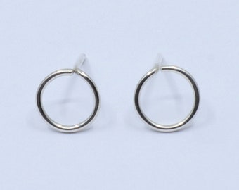 Circle studs, Sterling silver. silver earrings, handmade earrings, silver jewellery, dainty studs, casual and formal jewellery