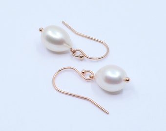 Drop earrings with teardrop freshwater pearls. Rose gold filled, gold filled, or sterling silver. Pearl earrings, pearl drop earrings