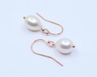 Teardrop pearl earrings. Freshwater pearl drops, Rose gold filled, gold filled, or sterling silver. jewellery lover