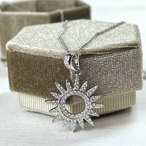 925 Sterling Silver Spikey Sun Pendant / Silver Sunburst Celestial Pendant / Gold and Silver Sun Pendant, Elegant and Chic