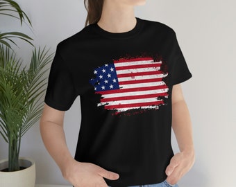 4th of July Tee T-Shirt: Patriotic Vintage USA Flag