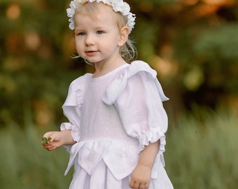 Toddler flower dress White linen baptism baby dress Bridesmaid baby dress Boho communion linen dress Vintage baby ruffled dress Puff sleeve