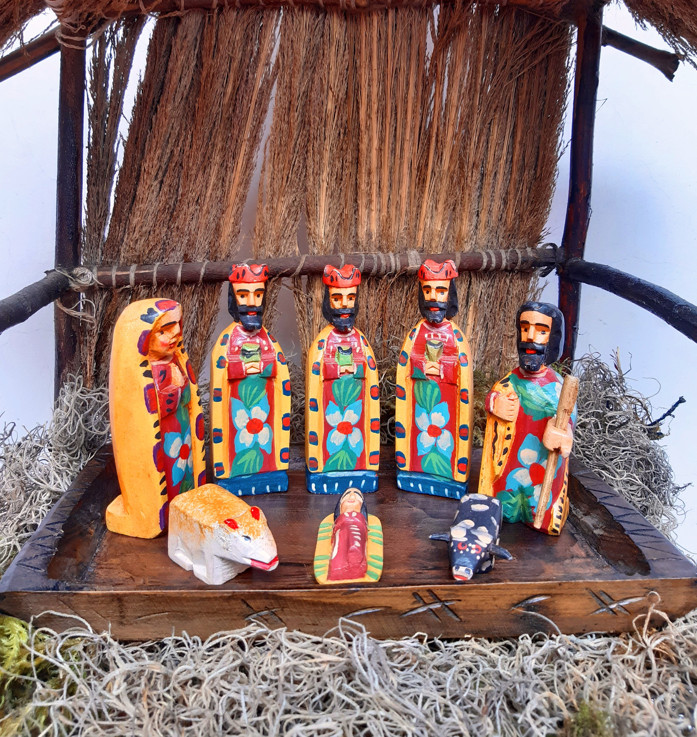 EMPIRE BLOW MOLDS Nativity Scene Mary Joseph Faux Wood Grain Natural