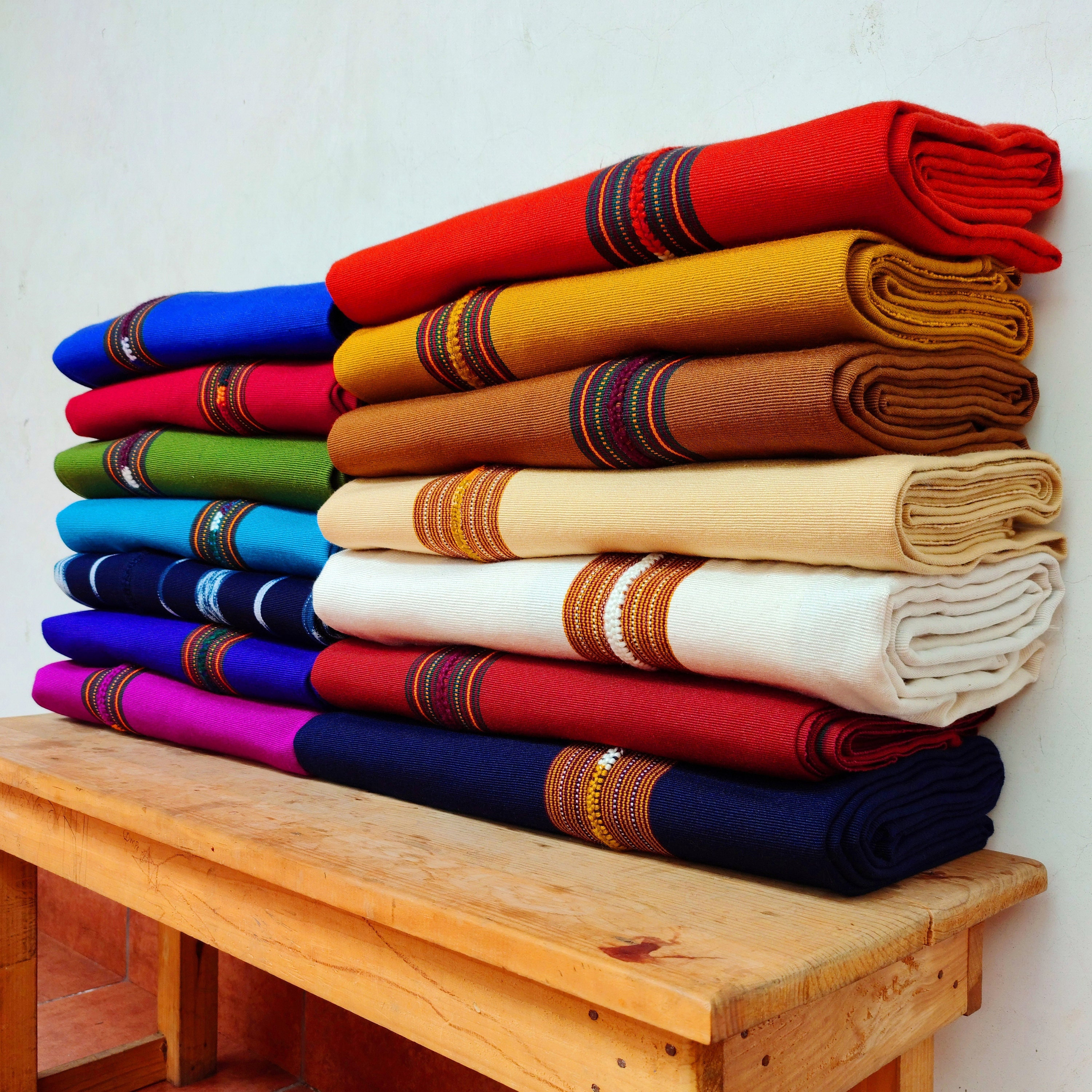 IXIMCHE. Hand Woven Cotton Queen Size Blanket Soft Cotton Throw