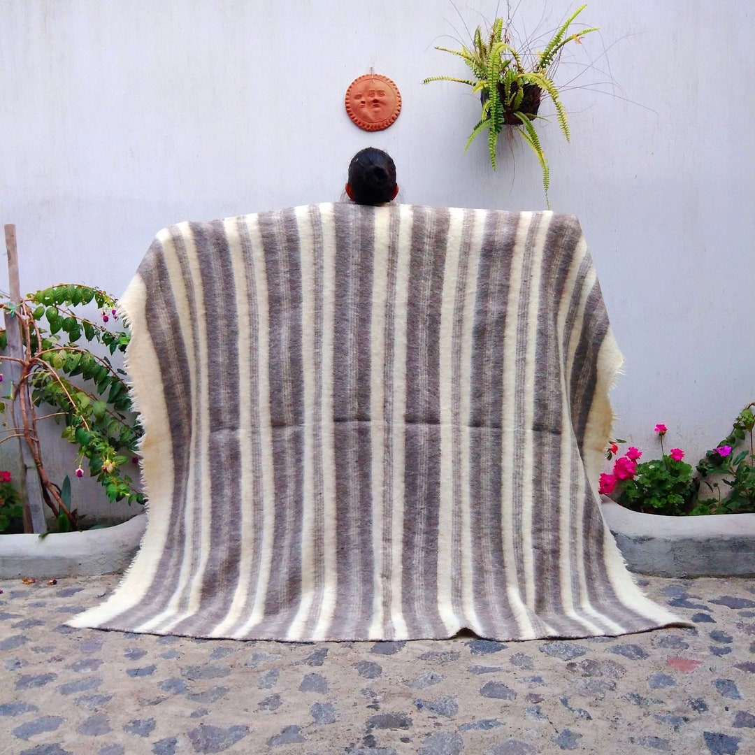 TUNAYAC. Hand Woven Wool Guatemalan Blanket Winter Wool Warm Blanket